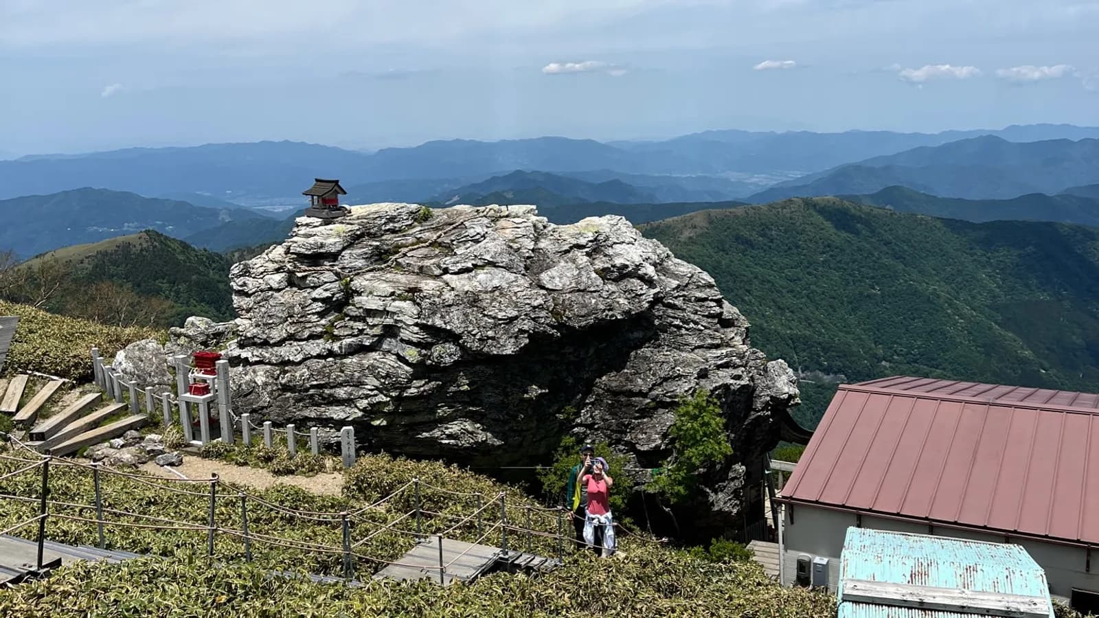 시코쿠 비경 탐험: 이야계곡에서 츠루기산까지