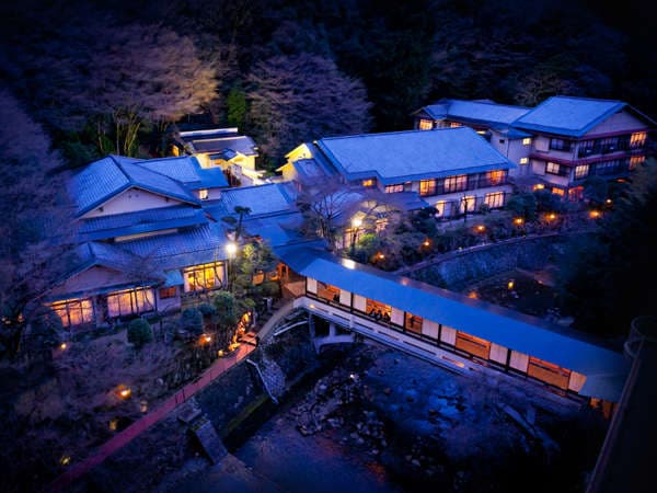 고베·아리마: 명탕과 와규의 도시